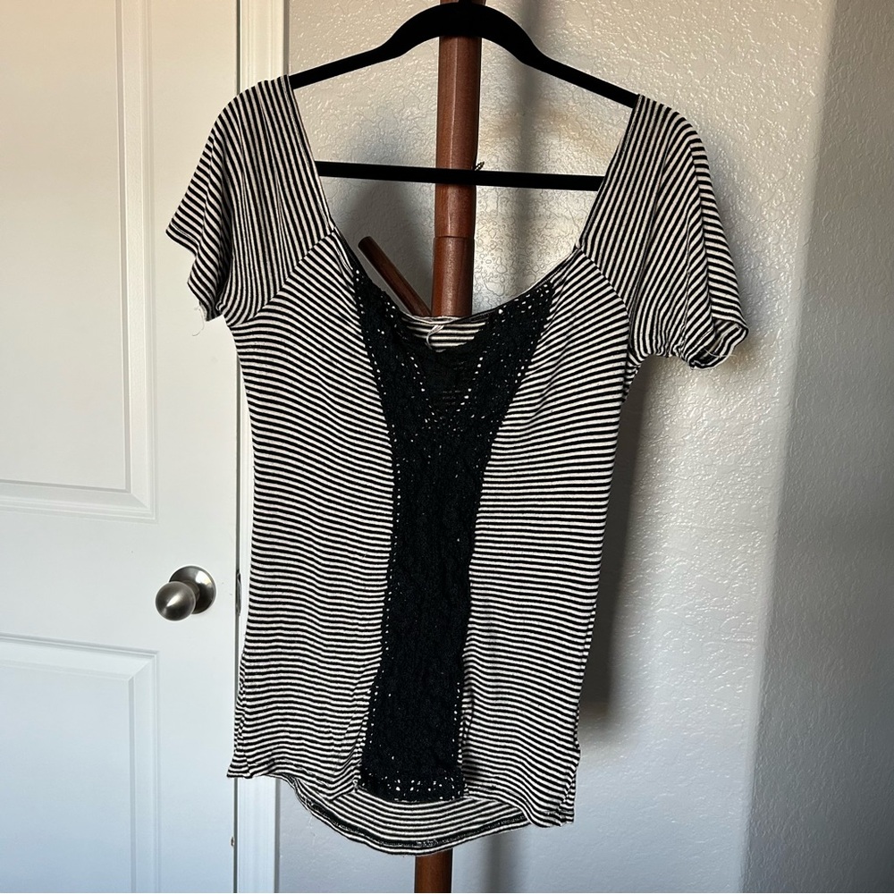W Black & White Free People Striped Off Shoulder Lace Top Size L |A22 - Picture 2 of 9
